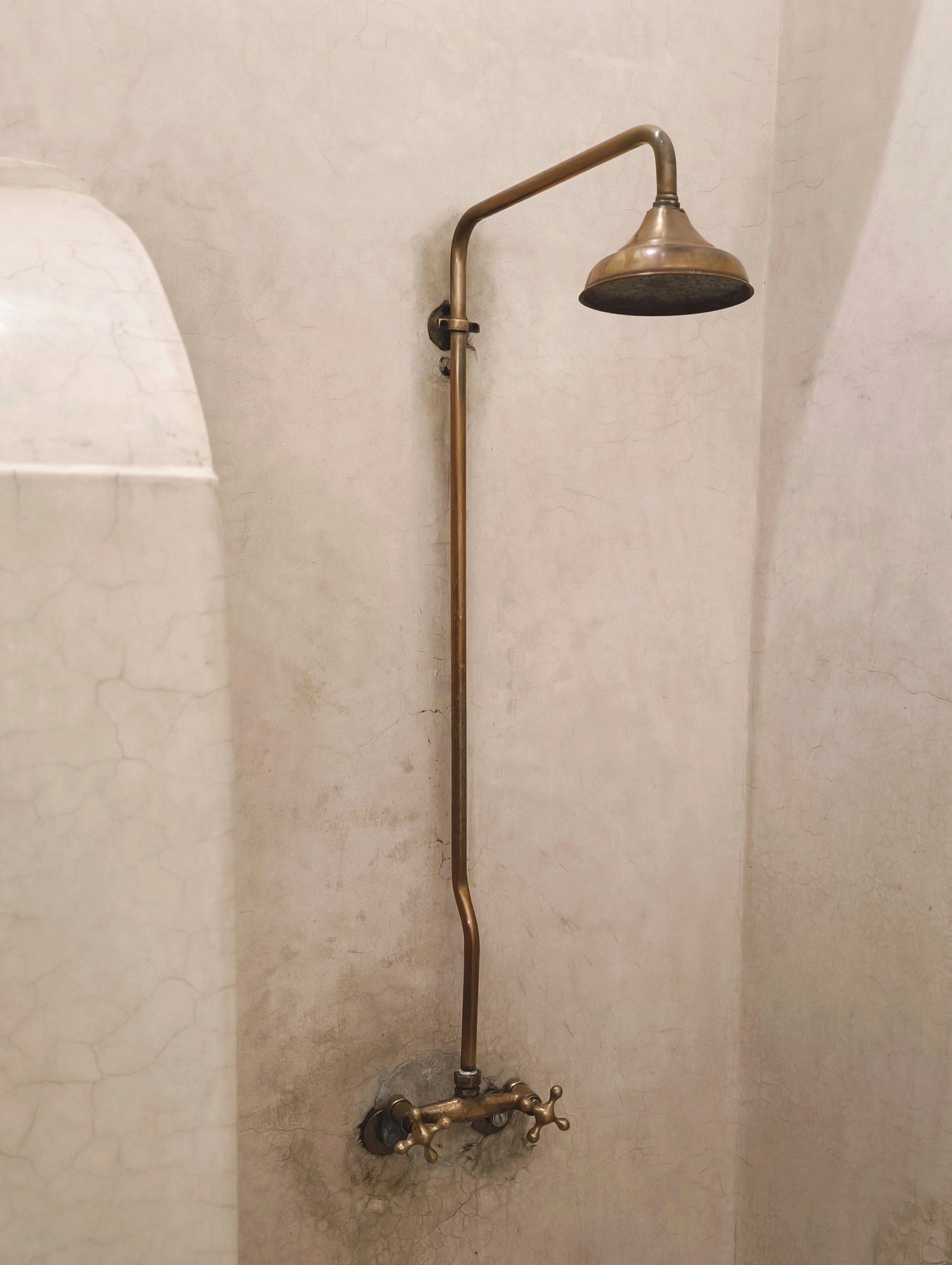 Luxury Outdoor Showers